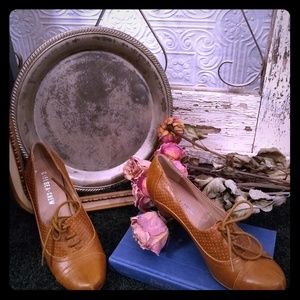 Chelsea Crew (Modcloth) Oxford Shoes